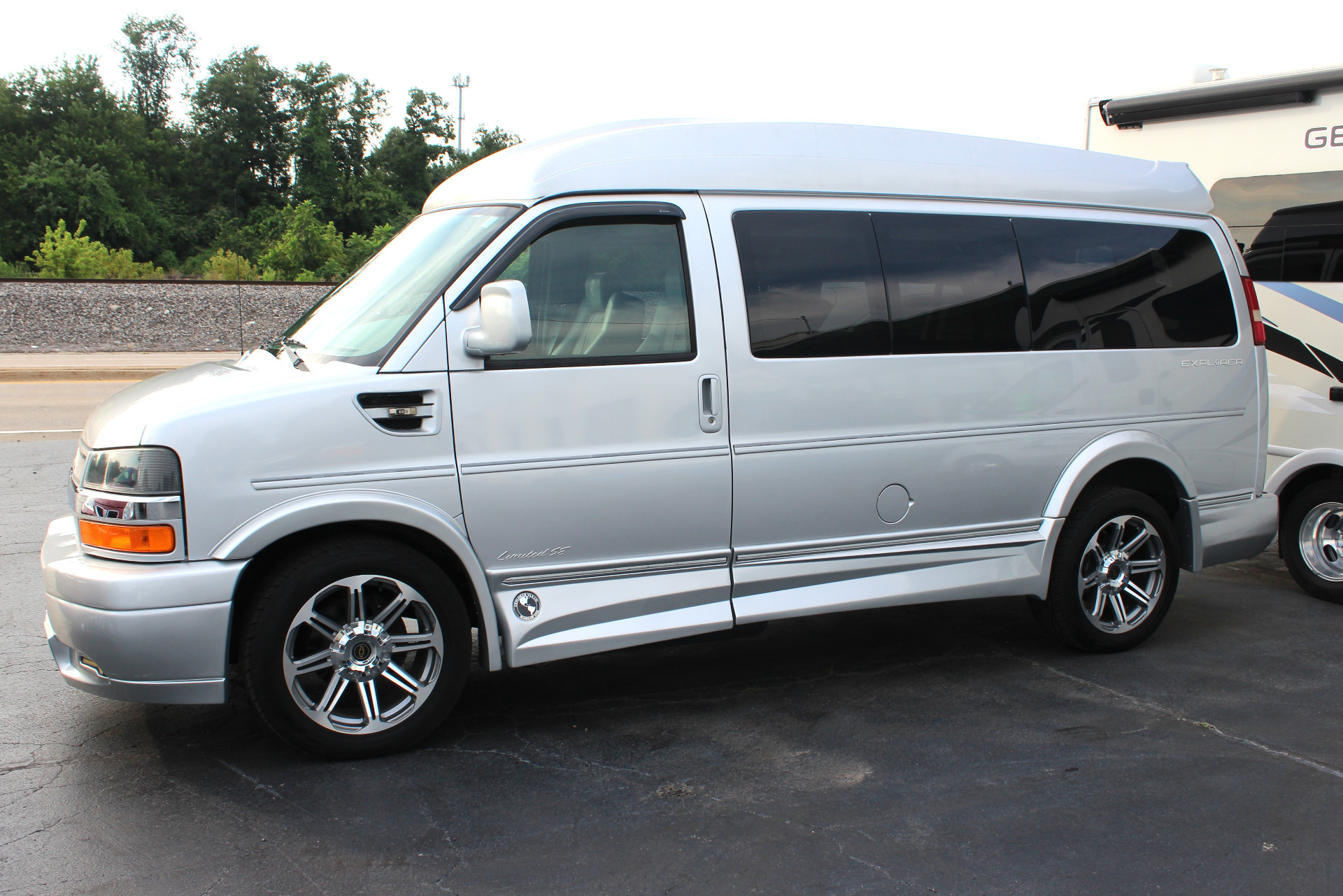 chevrolet express cargo 2016 1GCWGAFG6G1176975 image chevrolet express cargo 2016 1GCWGAFG6G1176975 image